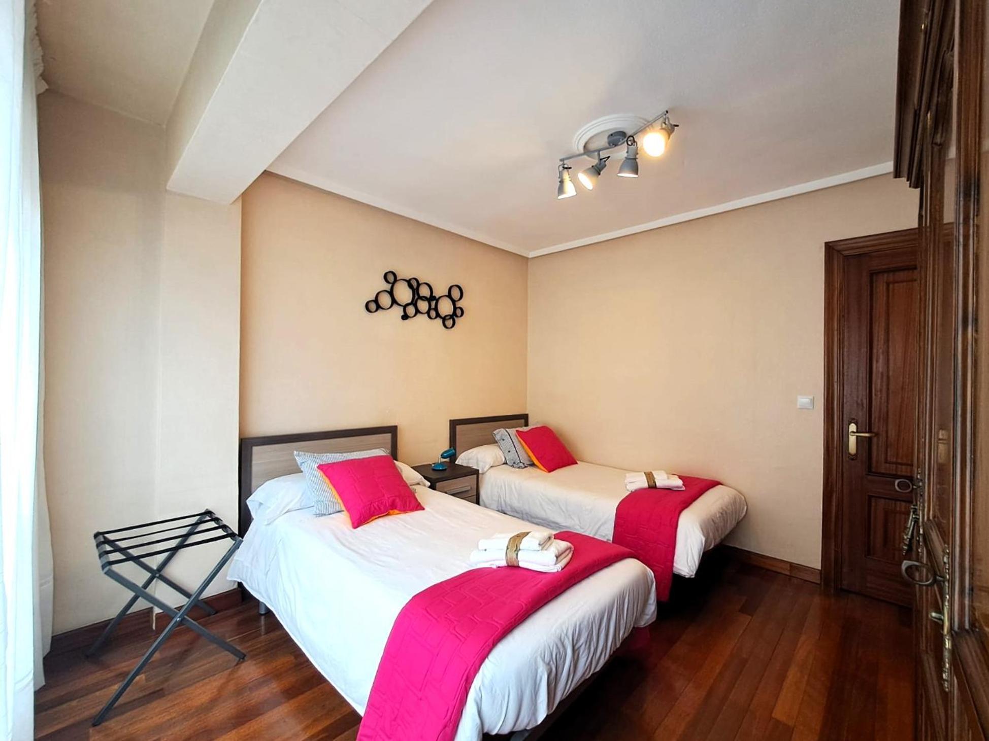 Apartment Amplio, Centro, Zona Begona Y Al Lado De La Playa
